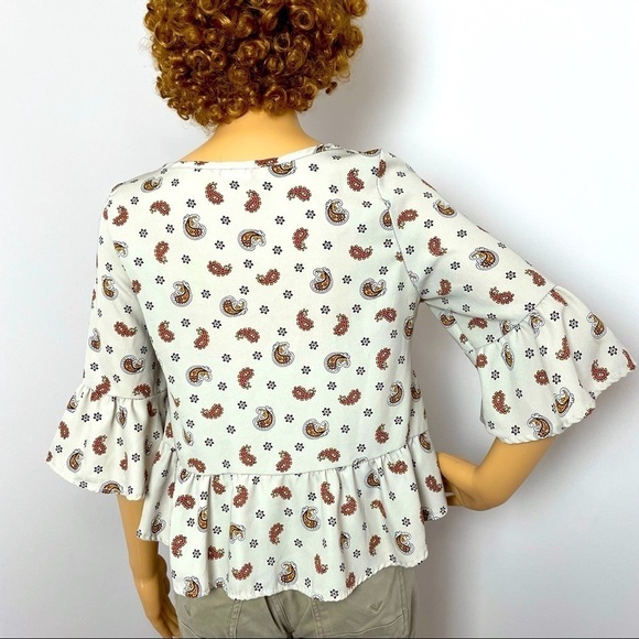 Peach Royal Paisley Ruffle Blouse – Cream/Orange, Fits Like Small - Picture 6 of 10